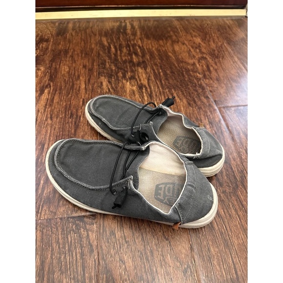 HEYDUDE Womens Shoes Size 7 Off Black Slip On Casual Lightweight Comfort Travel - Picture 2 of 5